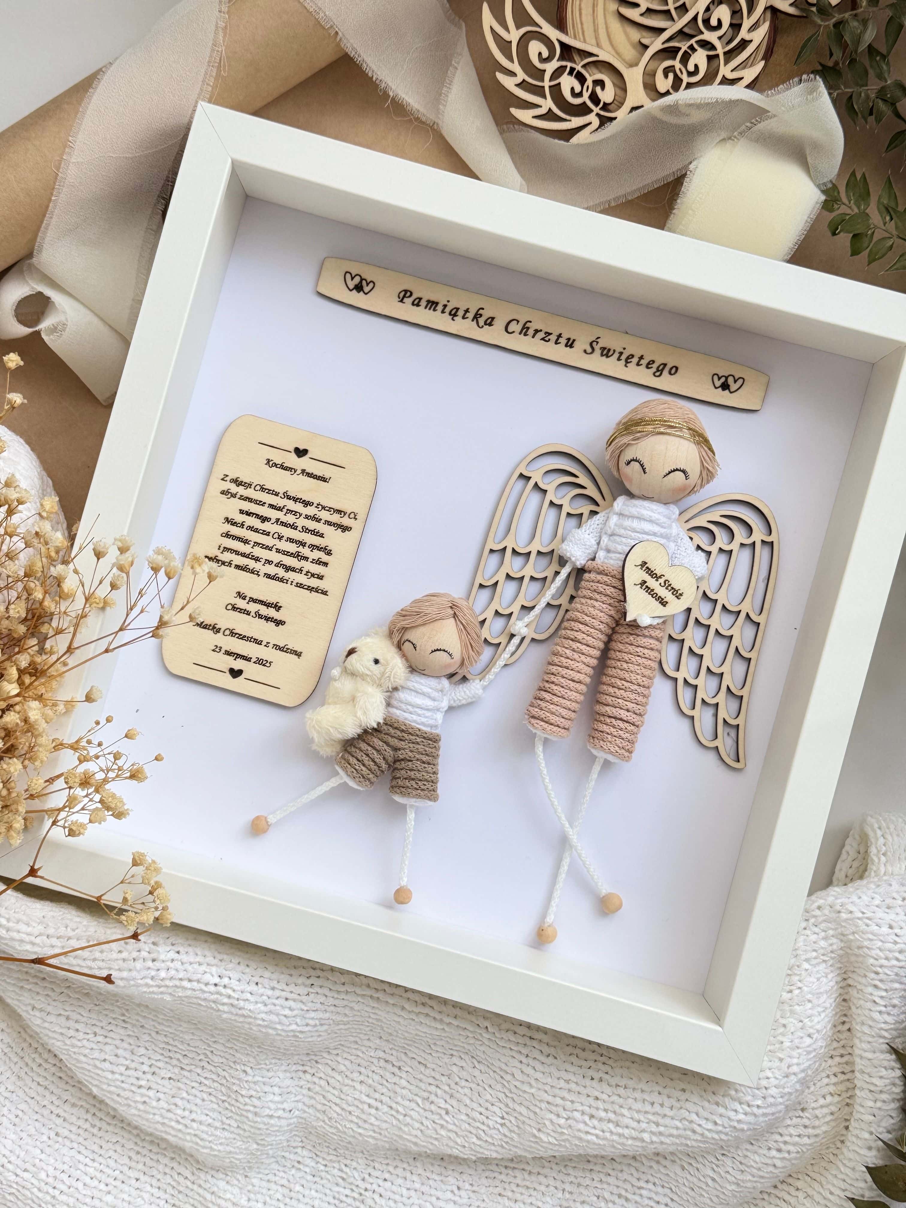 Pamiątka Chrztu Świętego dla chłopca Gablotka z maluszkiem